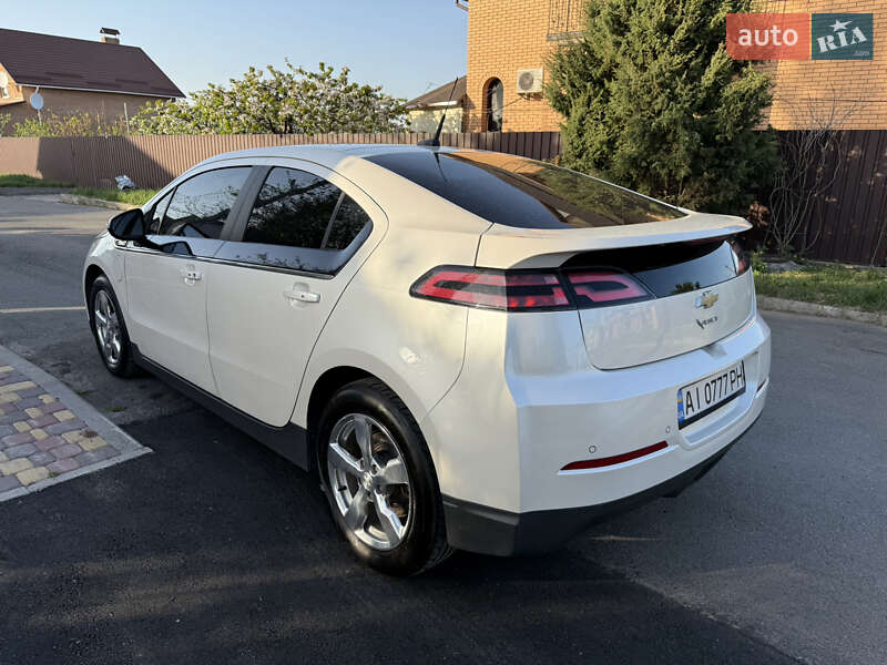 Хетчбек Chevrolet Volt 2013 в Києві