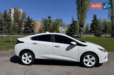 Хэтчбек Chevrolet Volt 2015 в 