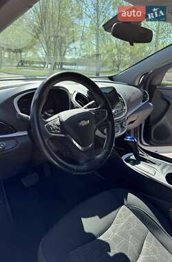 Хэтчбек Chevrolet Volt 2015 в 