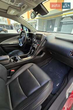 Хэтчбек Chevrolet Volt 2015 в 