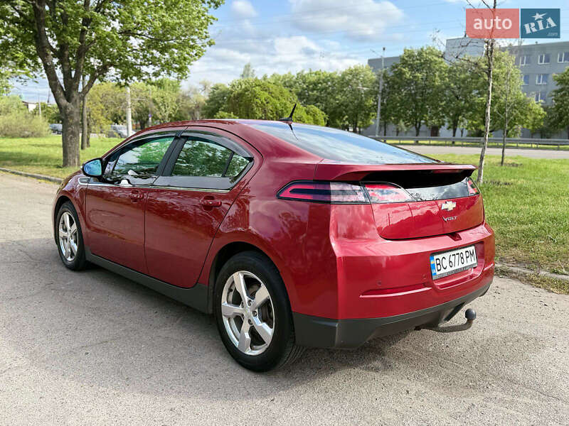 Хэтчбек Chevrolet Volt 2012 в Днепре