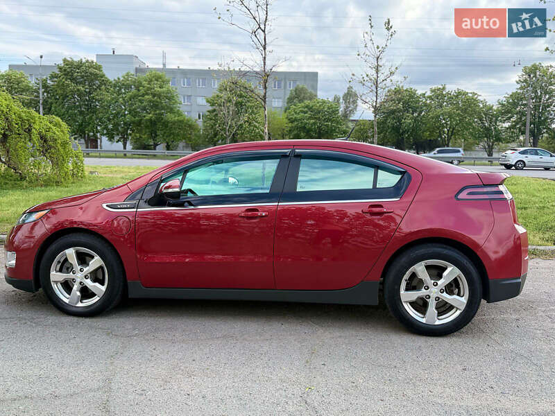 Хэтчбек Chevrolet Volt 2012 в Днепре