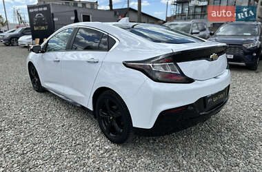 Хэтчбек Chevrolet Volt 2016 в 