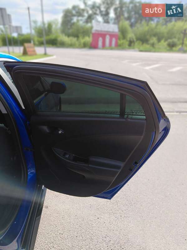 Хэтчбек Chevrolet Volt 2018 в Василькове