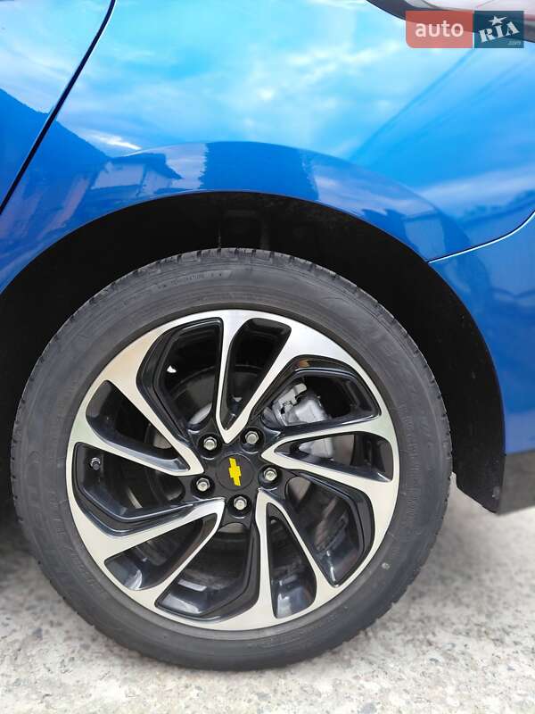 Хэтчбек Chevrolet Volt 2018 в Василькове