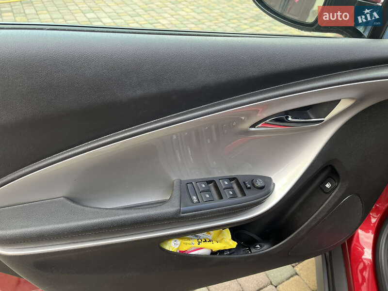 Хэтчбек Chevrolet Volt 2014 в Калуше