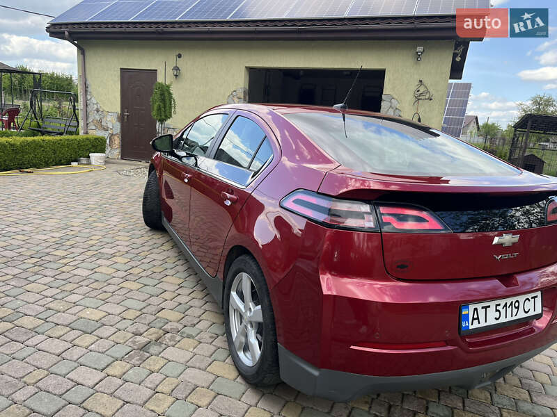Хэтчбек Chevrolet Volt 2014 в Калуше