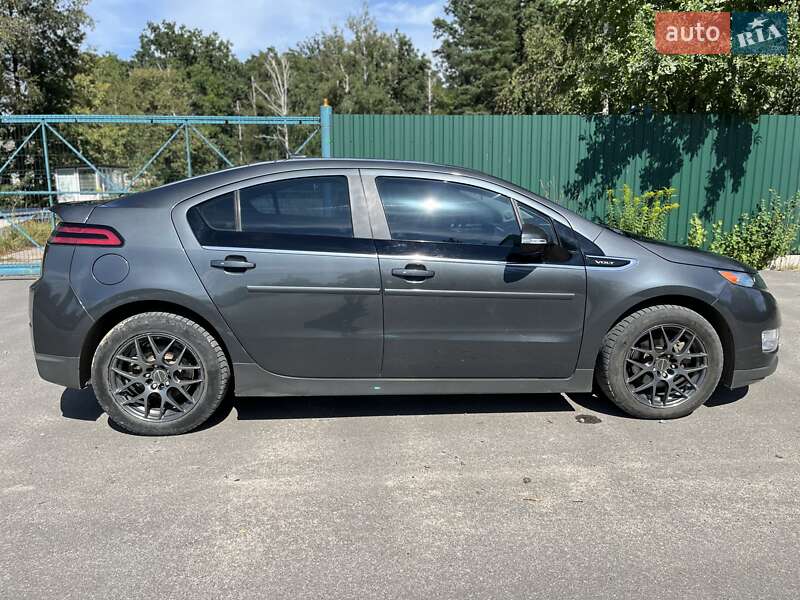 Хэтчбек Chevrolet Volt 2012 в Виннице