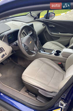 Хэтчбек Chevrolet Volt 2012 в 
