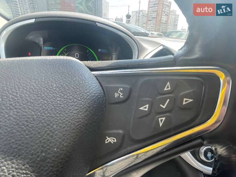 Хэтчбек Chevrolet Volt 2018 в Киеве