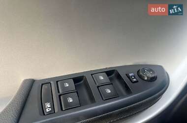 Хэтчбек Chevrolet Volt 2013 в 