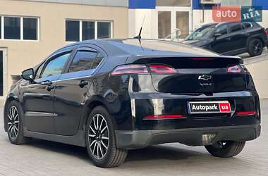 Хэтчбек Chevrolet Volt 2013 в 