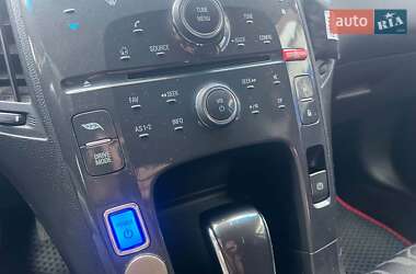 Хэтчбек Chevrolet Volt 2013 в 