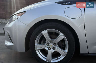 Хэтчбек Chevrolet Volt 2016 в 