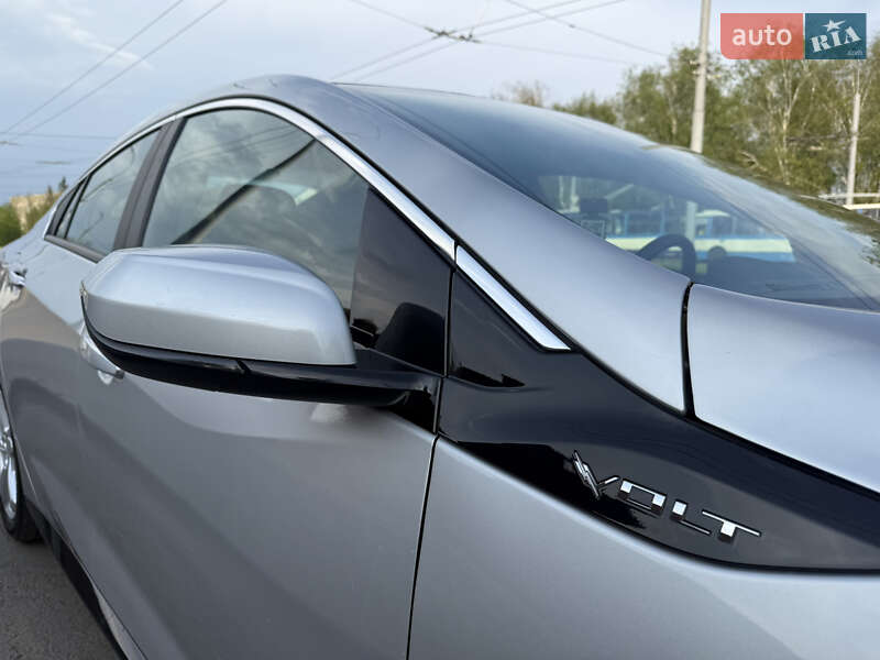 Хэтчбек Chevrolet Volt 2016 в Ровно