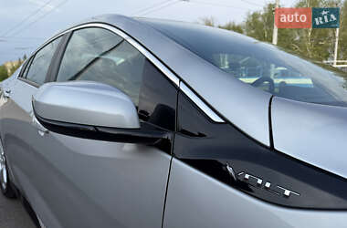 Хэтчбек Chevrolet Volt 2016 в 