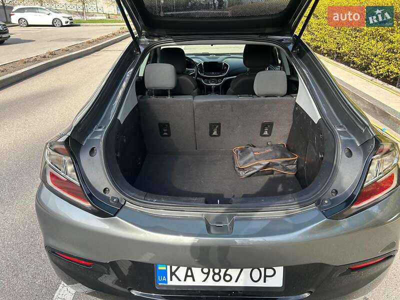 Хетчбек Chevrolet Volt 2016 в Києві фото 7 Хетчбек Chevrolet Volt 2016 в Києві