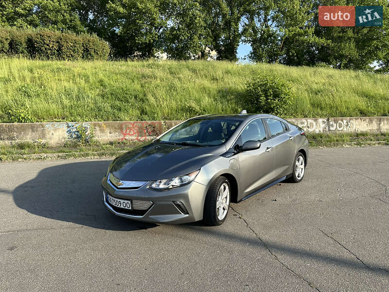 Хэтчбек Chevrolet Volt 2015 в Киеве