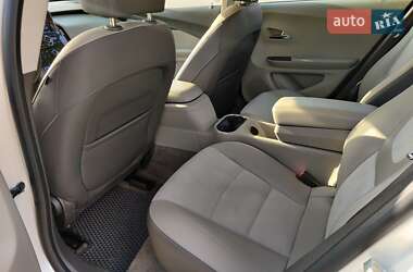 Хэтчбек Chevrolet Volt 2013 в 