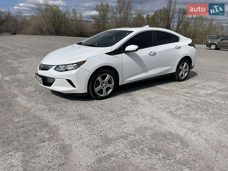 Хетчбек Chevrolet Volt 2015 в Кам'янському