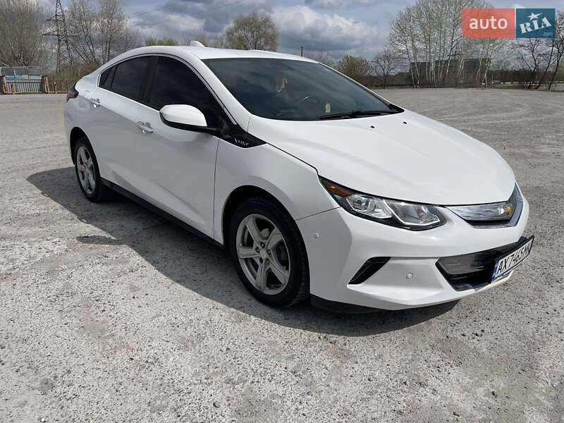 Хетчбек Chevrolet Volt 2015 в Кам'янському