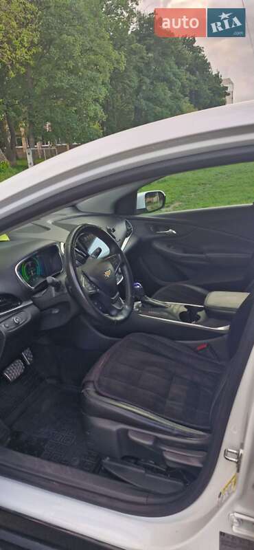 Хэтчбек Chevrolet Volt 2017 в Черкассах