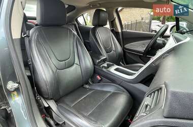 Хэтчбек Chevrolet Volt 2011 в 