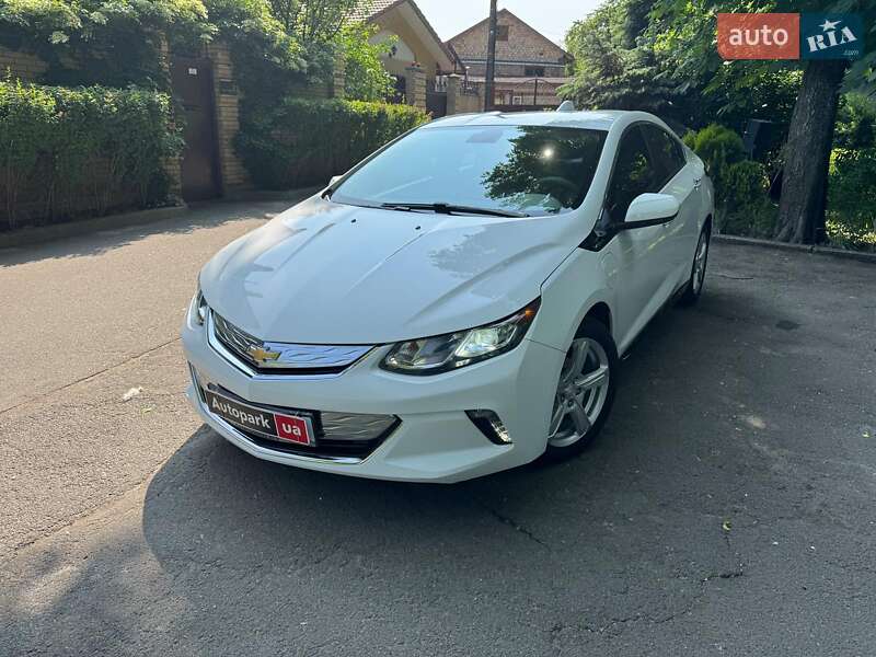 Хэтчбек Chevrolet Volt 2017 в 