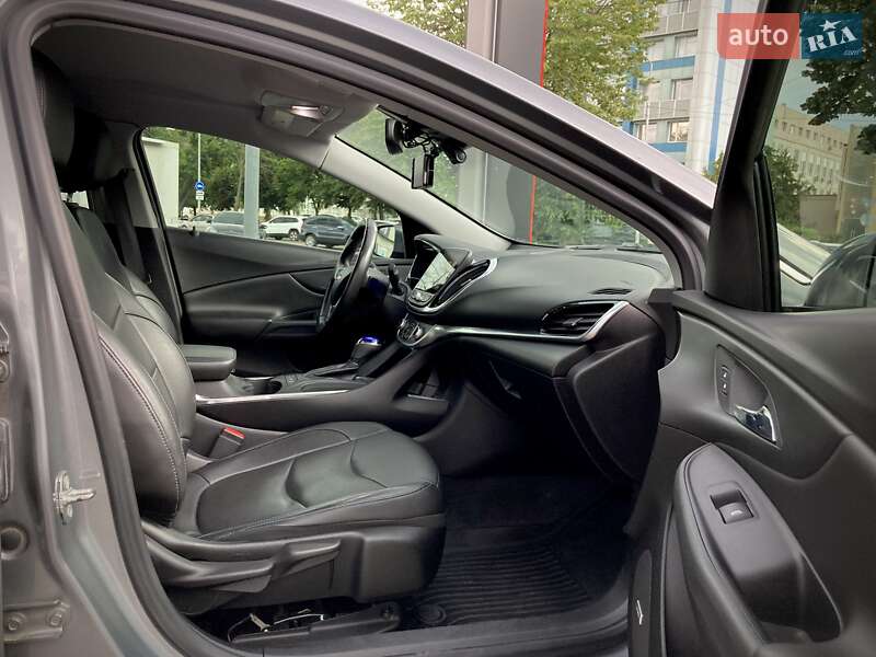 Хетчбек Chevrolet Volt 2018 в Києві