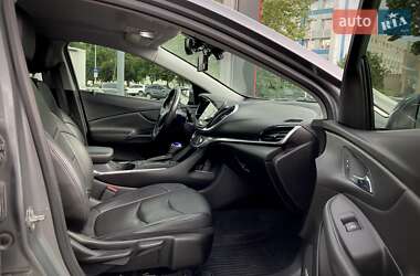 Хетчбек Chevrolet Volt 2018 в 