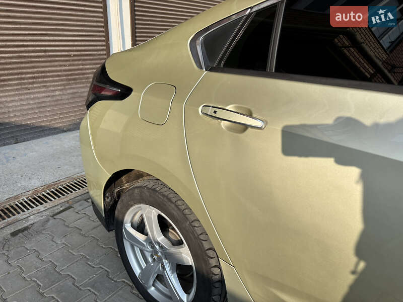 Хэтчбек Chevrolet Volt 2016 в Хмельницком