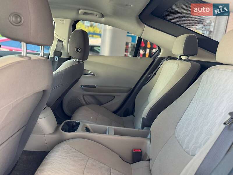 Хэтчбек Chevrolet Volt 2014 в Одессе