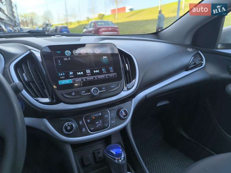 Хетчбек Chevrolet Volt 2017 в Києві