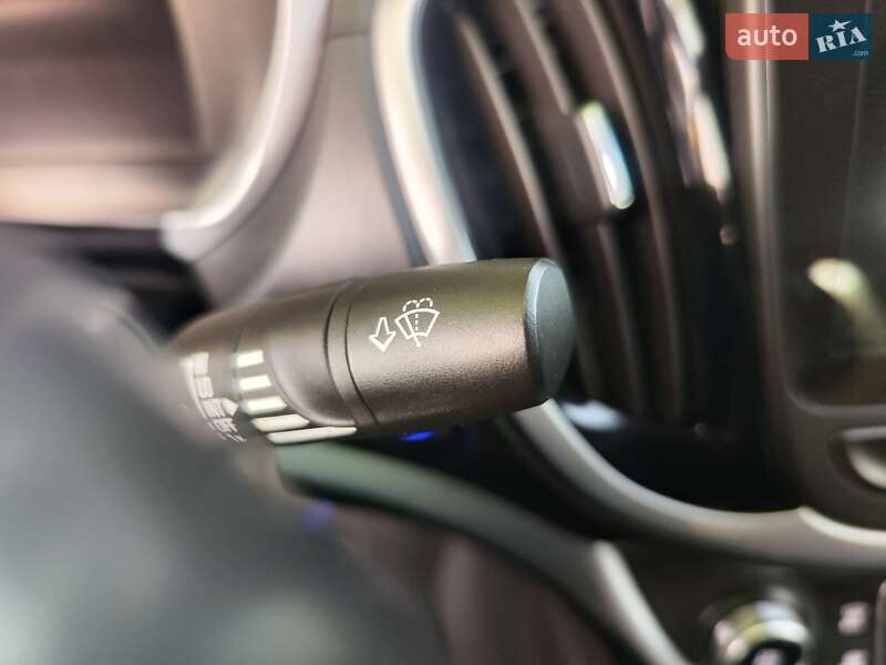 Хэтчбек Chevrolet Volt 2019 в Новых Санжарах