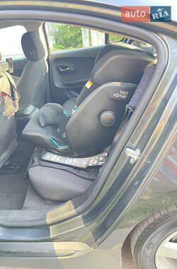 Хэтчбек Chevrolet Volt 2013 в 