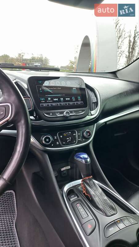 Хэтчбек Chevrolet Volt 2016 в Запорожье
