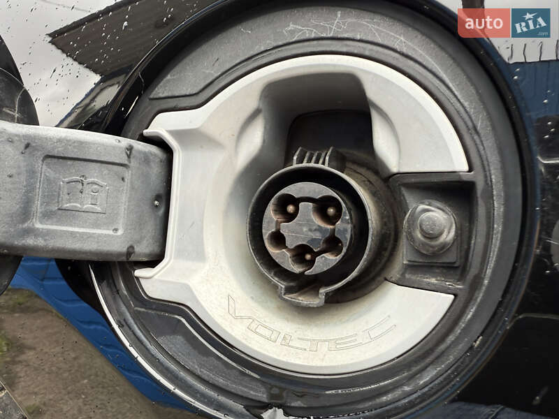 Хетчбек Chevrolet Volt 2015 в Києві