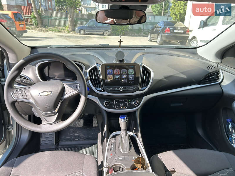 Хэтчбек Chevrolet Volt 2017 в Тернополе