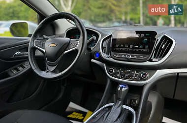 Хэтчбек Chevrolet Volt 2015 в 
