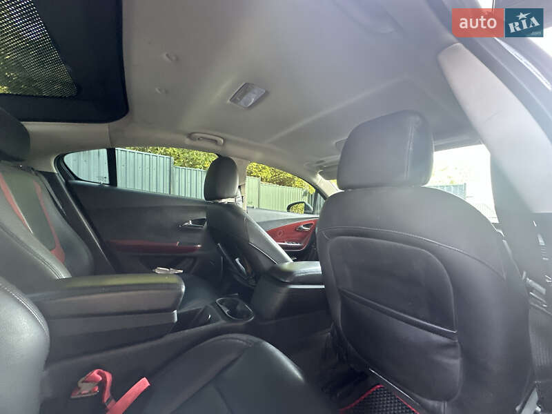 Хетчбек Chevrolet Volt 2012 в Львові