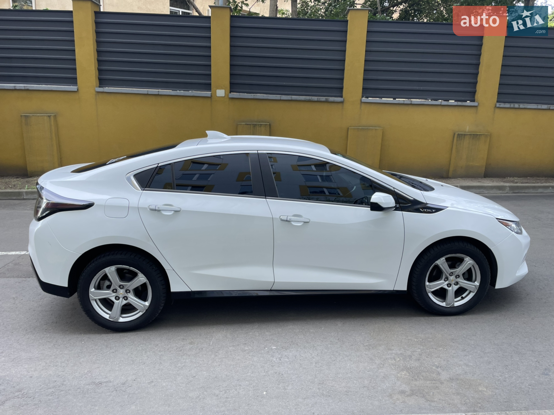 2016 Chevrolet Volt - мініатюра 8