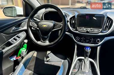 Хэтчбек Chevrolet Volt 2016 в 