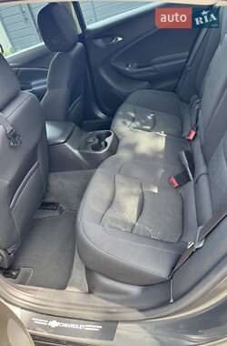 Хэтчбек Chevrolet Volt 2016 в 