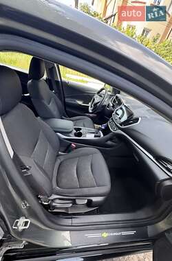Хэтчбек Chevrolet Volt 2016 в 
