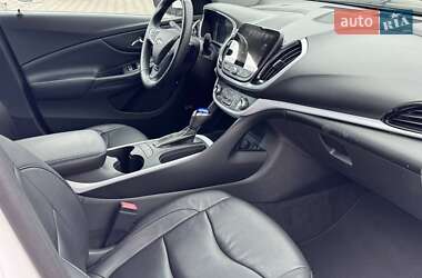Хэтчбек Chevrolet Volt 2016 в 