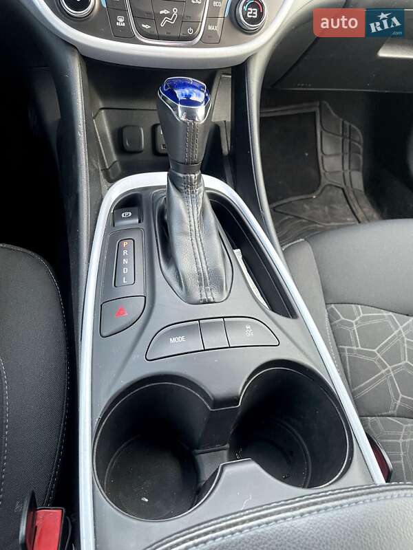 Хэтчбек Chevrolet Volt 2016 в Измаиле фото 10 Хэтчбек Chevrolet Volt 2016 в Измаиле