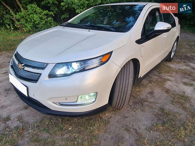 Хэтчбек Chevrolet Volt 2013 в Черкассах