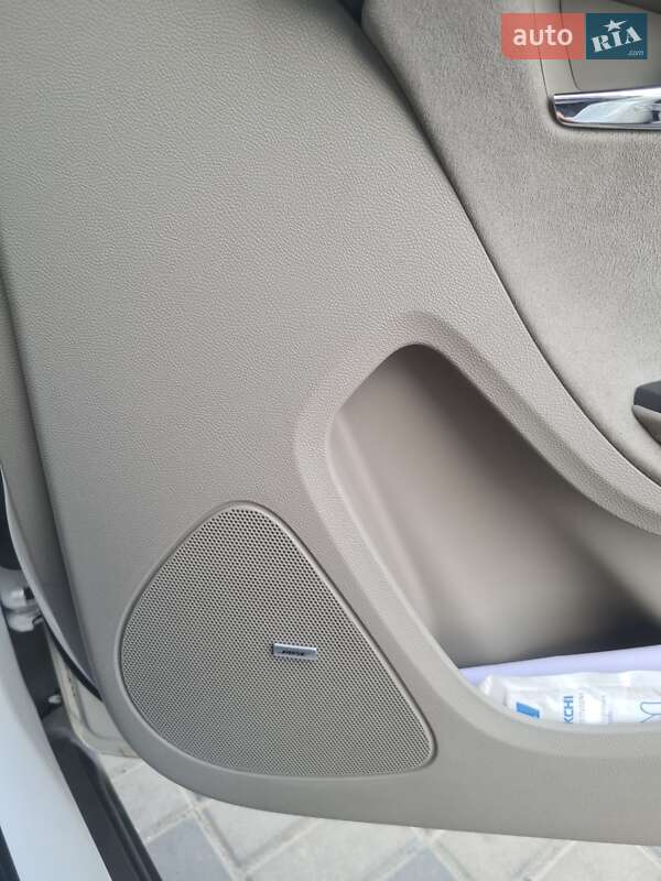 Хэтчбек Chevrolet Volt 2013 в Черкассах