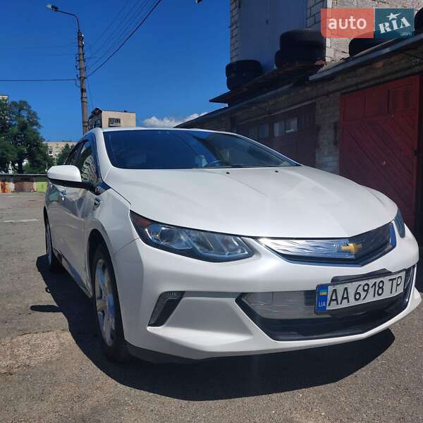 Хэтчбек Chevrolet Volt 2015 в Киеве