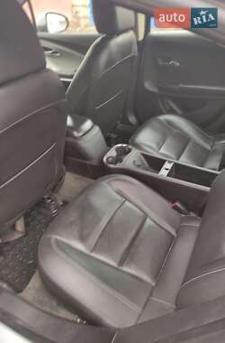 Хэтчбек Chevrolet Volt 2014 в 